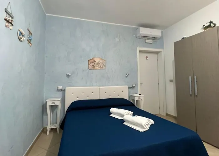 Le Onde Del Mare לינה וארוחת בוקר 3*